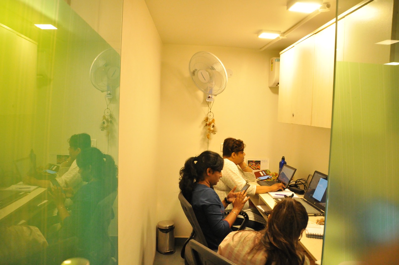 Private cabin Nehru Place at Wolk